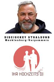Noch nie war es so einfach, wenn ein party und hochzeit dj gesucht wird. Dj Stralsund Dj Fur Hochzeit Gesucht Hochzeits Dj Stralsund Suche Dj Fur Hochzeit Dj Geburtstag In 2020 Hochzeits Dj Stralsund Dj