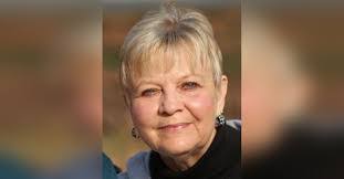 Sandra Luttrell's Instagram, Twitter & Facebook