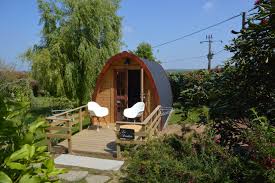 La Parenthese Piscine Petits Dejeuners Inclus Tiny Houses For Rent In Lesneven Bretagne France