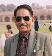 استاد محترم پروفیسر دلاورحسین سلہریا قضاےالہی سے انتقال فرما گے ہیں ان کی  نماز جنازہ آج شام 4 بجے قبرستان پیرجہانیاں میں ادا کی جاے گی