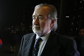 Novoa fue presidente de la cámara alta y condenado por delitos tributarios en el marco del caso penta, resolución que marcó un precedente por parte de la. Jovino Novoa Recibe Alta A La Espera De Cirugia De Colon Tras Hemorragia Digestiva Emol Com