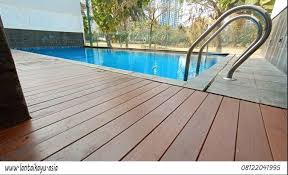 Selain itu, harus tahan air agar menambah keamanan. Mengapa Memilih Decking Kayu Ulin Untuk Halaman Rumah Lantai Kayu Asia Penjual Lantai Kayu Terlengkap Indonesia
