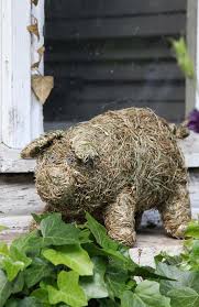 Dekorative Tierfiguren Aus Heu Tierfiguren Heu Und Stroh Heu
