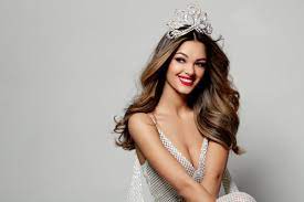 Miss universo 2015 viene dalla colombia. Miss Universo On Twitter Paulina Vega Crowning Ariadna Gutierrez The Real Miss Universe 2015