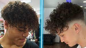 Cheveux homme dégradé photo coiffure degrade homme cheveux dégradé homme coiffure coupe carré court dégradé coupe de cheveux homme arriere degrade homme americain coupe cheveux garcon coupe de cheveux. Comment Avoir Les Cheveux Boucles Permanente Pour Homme Curly Hair Youtube