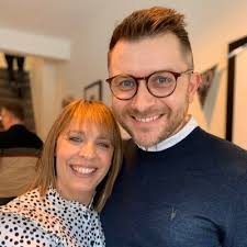 Lisa shaw was a presenter for bbc radio newcastle. Lisa Shaw On Twitter Brenda Collins Or Cilla Black She S Our Resident Dj This Week On My Tunes Bbcnewcastle Today Is Guilty Pleasure Day Https T Co Wqocruwqot