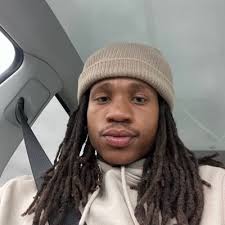 DJ Henderson (@djhennyy)