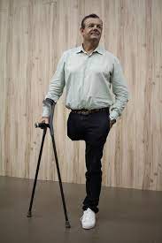 Jun 02, 2021 · grael is one of only three men to have won five olympic sailing medals, along with fellow brazilian robert scheidt and great britain's ben ainslie. Lars Grael A Historia Reinventada De Um Campeao Olimpico Paginas Azuis