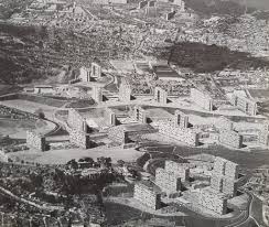 The parish receives its name from the date of the 1958 venezuelan coup d'état which overthrew dictator marcos pérez jiménez. La Urbanizacion 23 De Enero Suenos Rotos