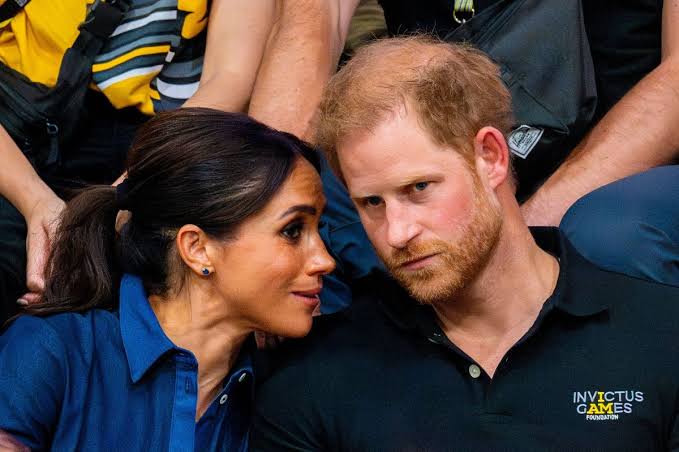 Prince Harry's blunt six-word response to using royal titles as he and  Meghan spark website row - The Mirror