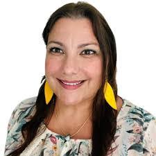 Joanna Renner's Instagram, Twitter & Facebook