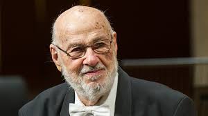 Queensland Youth Orchestras founder dies at age 86