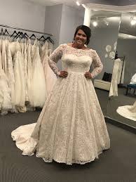 Wedding Dress With Sleeves Curvy Bride Plus Size Bride Plus Size Wedding Dress Plus Wedding Dresses Plus Size Wedding Gowns Wedding Dresses