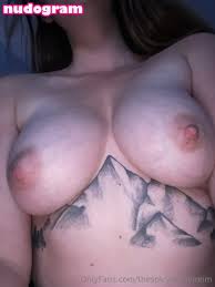 Mrs.kaitlinhawes  Thespiceyblueymom  Thriftingwithkaitlin   thespicyblueymom Гола изтичане OnlyFans снимка 15 - Nudogram v2.1