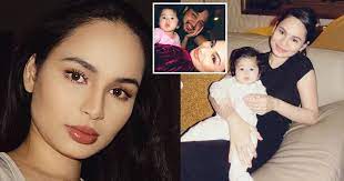 Actress and model izara aishah demonstrates six easy tips you need to a natural, radiant look with the help of tom ford beauty. Izara Aishah Makin Cantik Anak Kini Sudah Berusia 6 Bulan Nona