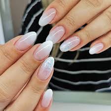 Durch den ombre nägel vergleich machen wir es ihnen leichter, das beste produkt zu beurteilen. Baby Boomer Nails Das Ombre Upgrade Der Franzosischen Manikure The Treatment Files De