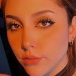 Anna Hameed's Instagram, Twitter & Facebook