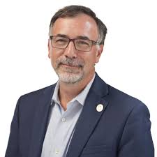 Salk Fellows Program welcomes physicist Adam Bowman