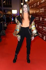 Born 11 january 2005), also known as roxie, is a polish singer who rose to fame in her native country after winning season one of the polish version of the voice kids in 2018. Roksana Wegiel Ma 14 Lat Ale Juz Teraz Za Jeden Wystep Zgarnia Krocie Suma Robi Wrazenie Jednak Pieniedzmi Ponoc Rzadza Wylacznie Rodzice