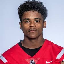 Sean Sharp's Instagram, Twitter & Facebook