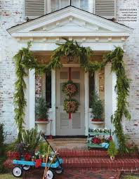 If you are not sure what you want, start with some garlands and wreaths. 56 Amazing Front Porch Christmas Decorating Ideas