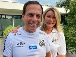 Bruno covas mente sobre as gestões do pt em são paulo! Doria Torce Pelo Santos Na Final Ao Lado Da Mulher Rumo Ao Tetra