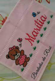 Lindos gráficos de alfabetos em ponto cruz, para você usarem a vontade em seus bordados para. Pin De Anna Tsolaki Em Ponto Cruz Toalhas Bordadas Bordado Ponto Cruz Infantil Toalha De Boca Bordada