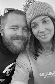 Sunshine Coast mother of three Stevie Smith given two years to live with  liver cancer