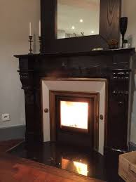 Renovation De Cheminee Capucine En Marbre Avec Insert Sur Mesure Jide Nordic Cheminees Fariello Cheminees Anciennes Cheminee Marbre Renovation Cheminee