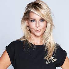 Chantal janzen (tegelen, 15 februari 1979) is een nederlandse actrice, musicalster en presentatrice die onder meer te zien was in 42nd street, saturday night fever, beauty and the beast, hij gelooft in. Chantal Janzen Fhm500