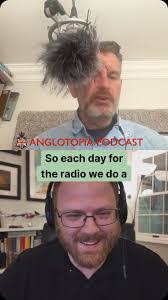 Janet Comer's Instagram, Twitter & Facebook