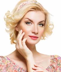The bob hairstyle looks amazing and chic when worn on ladies with curly hair. 10 Best And Cute Curly Bob Hairstyles In 2020 I Fashion Styles