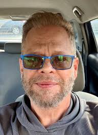 How to get started with ham radio as a beginner in Ontario, Canada?