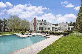 Hampton beach single family homes for sale. The Cheapest Place To Buy A House In The Hamptons Bloomberg