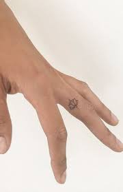New Tattoo Finger Flower Lotus 29 Ideas Finger Fingertattoo Flower Ideas Lotus Tattoo Tatto In 2020 Minimalist Tattoo Finger Tattoos Flower Tattoo Sleeve