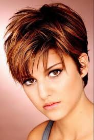 Ab 50 jahren wird es für damen immer schwieriger, die passenden frisuren zu finden. Kurze Frisuren Fur Frauen Uber 50 Graue Haare Bing Bilder Bilder Bing Frauen Frisur Kurzhaarfrisuren Haarschnitt Kurz Kurzhaarfrisuren Fur Lockige Haare