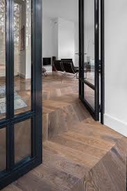 Dennebos Flooring Eiche Franzozisches Fischgrat In N 02 Oberflache In 2020 House Styles House Interior Garden
