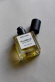 Villanelle Eau De Toilette Ltd Edition Perfume Design Perfume Packaging Perfume