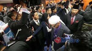 Dewan perwakilan rakyat republik indonesia. Dewan Rakyat Kecoh