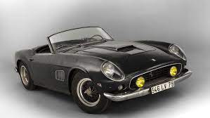 The ferrari 250 gt presented here, chassis 3095 gt, is among the most desirable swb california spiders, as it features the highly attractive covered headlight treatment that scaglietti applied. Ferrari 250 Gt Spyder California Swb Rekordpreis Fur Alain Delon Ferrari Auto Motor Und Sport