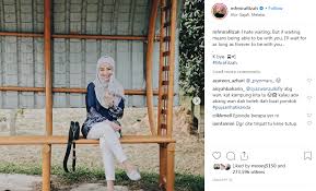 Sebahagian daripada 11,000 sampul duit raya majlis perbandaran alor gajah (mpag) yang disalah cetak dipercayai diedar oleh pihak tidak bertanggungjawab yang cuba mencetuskan isu perkauman. Gara Gara Kongsi Foto Di Bus Stop Majlis Perbandaran Alor Gajah Pasang Papan Tanda Mira Filzah Was Here Petua Dan Resepi Bonda