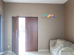 Harga wallpaper dinding rumah jogja. Pemasangan Wallpaper Di Permai Taman Tirta 2 Bangunjiwo Kasihan