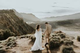 Mau tau 10 foto pemandangan alam di dunia yang bikin kita takjub. Foto Pre Wedding Di Alam Terbuka Makin Indah Di 5 Tempat Ini