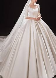 Maybe you would like to learn more about one of these? Satin Brautkleid Im Prinzessin Stil Lafanta