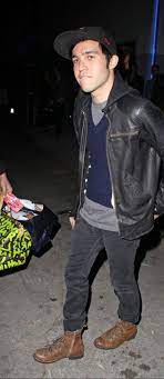 Pin By Yulya On Nikita In 2021 Pete Wentz Fall Out Boy Pete