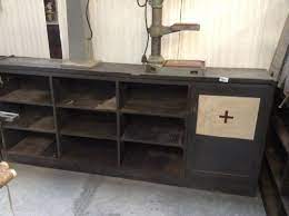 Mobile Scaffalato Vintage Da Officina Il Primo Mercatino Dell Usato A Brescia Puoi Trovare Antichita Prodotti Per Collezionisti Us Vintage Scaffali Mobile
