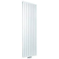 Certains radiateurs verticaux s'offrent même un relooking pour décorer votre pièce. Acova Radiateur Acier Vertical Double Fassane 900w Radiateur A Eau Chaude Rue Du Commerce