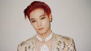 He and his family were traveling and watched the evening show. Broad Shoulders Of The Boyz S Juyeon Caught The Attention Of Netizens Kpophit Kpophit Kpop Hit