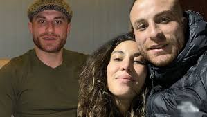 Yeni malatyaspor'un futbolcusu gökhan göre, kız arkadaşı buket büyükdere ile gizlice evlendi. Gokhan Tore Ile Buket Buyukdere Nin Ask Pozu Magazin Haberleri