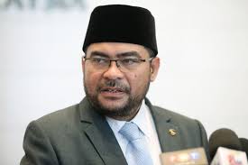 Wisma putra perhalusi isu rakyat malaysia kehilangan pekerjaan di arab saudi. Isu Transgender Saya Mohon Maaf Dan Tarik Balik Kenyataan Dr Mujahid Buletin Ttkm
